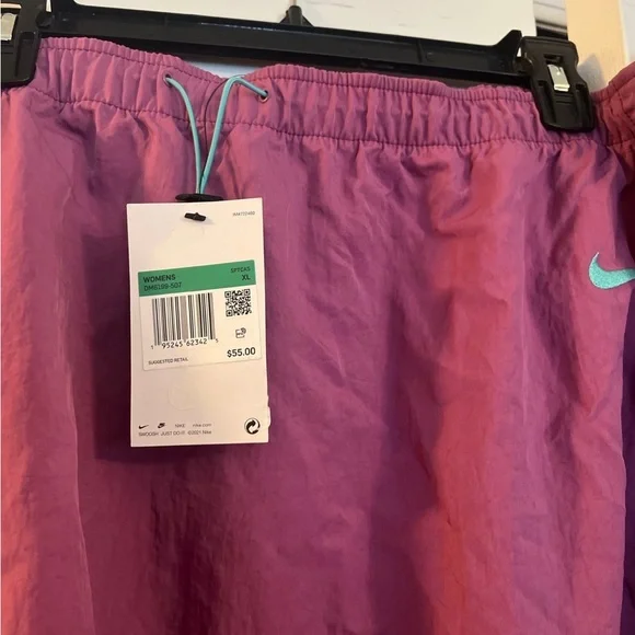 Nike women skirt! NWT! - Picture 6 of 7